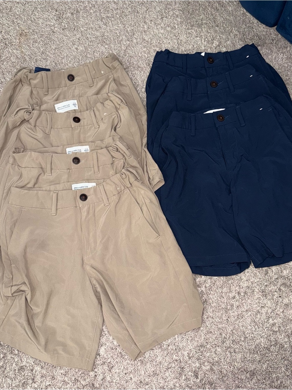 Abercrombie Kids Uniform Shorts 13/14 - Khaki(4) and Navy(3) - 7 TOTAL BUNDLE